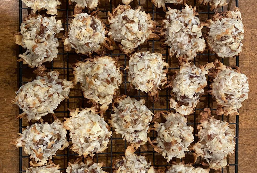 coconut macaroons.jpg