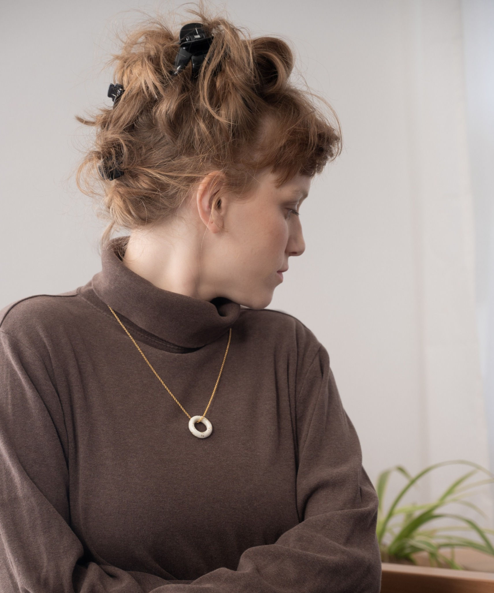 WHITE WITH OLIVE LEAVES & GOLD DOTS MEDIUM HOOP NECKLACE