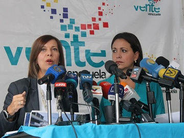 Machado pide que la OEA vaya a Venezuela