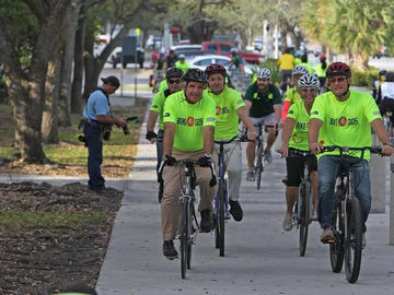 En Miami, el Mes Nacional de la Bicicleta quiere decir desfiles, música y diversión