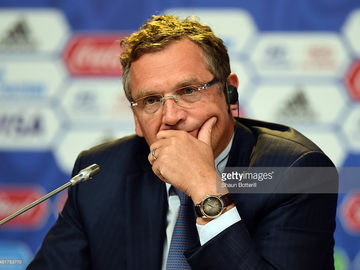 FIFA suspende a su secretario general Jerome Valcke