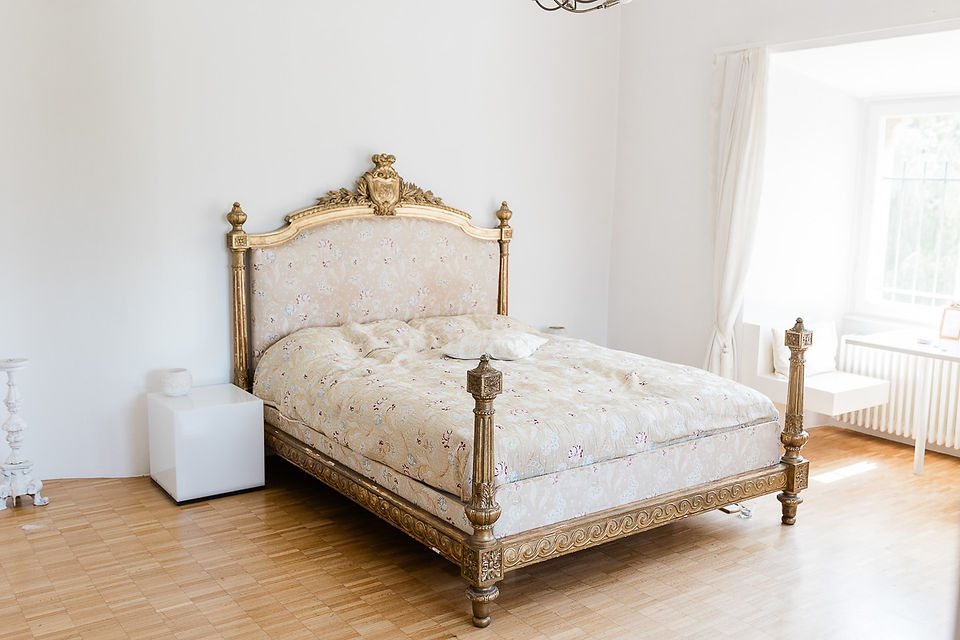 Hochzeitszimmer - Hochzeitssuite - Schloss Münchenwiler - Goldenes Bett