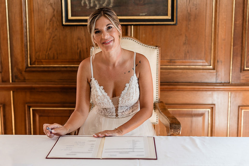 Schloss Oberhofen - Zivile Trauung - Gartensaal - Unterschrift