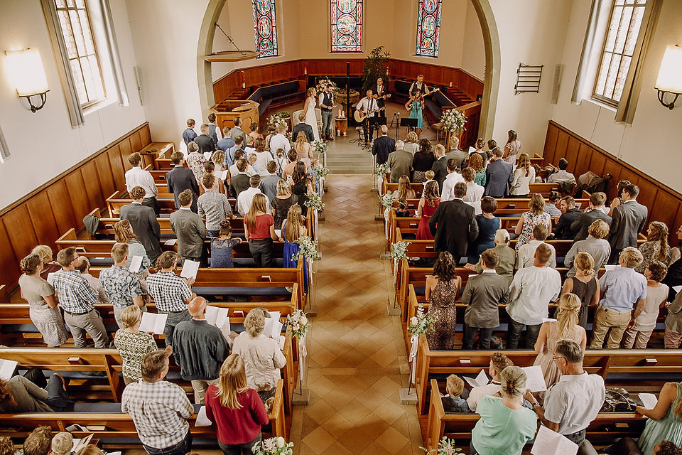Hochzeit-Kirche-Uetendorf-heiraten