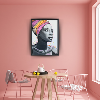 tableau de 60x80cm réalisé en soutien à la lutte contre le cancer du sein (octobre rose). vendu avec son cadre.
femme noire avec turban sur la tête. Peinture en nuances de gris, noir et blanc, avec turban de couleurs.