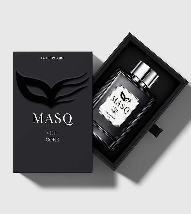 03-Luxury Perfume Mockup veil core kopya.jpg