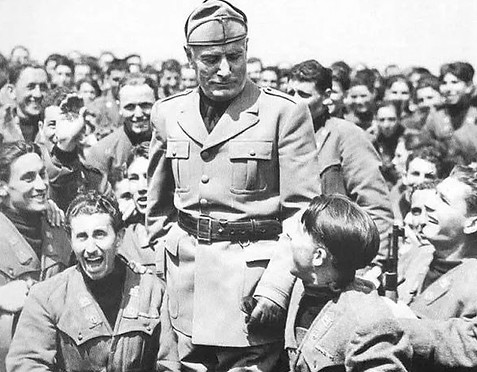 Mus visits troops before C3.JPG