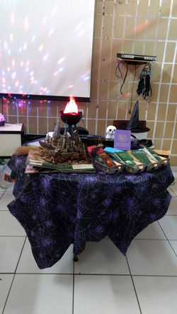 A MESA DO HARRY POTTER