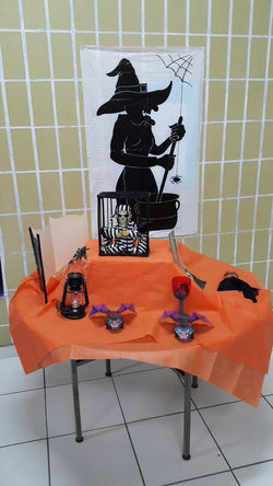A MESA DO PRISIONEIRO