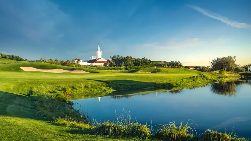 Join Us for an Unforgettable Golf Experience: Adrian Whitehead Golf Training Camps in 2025!