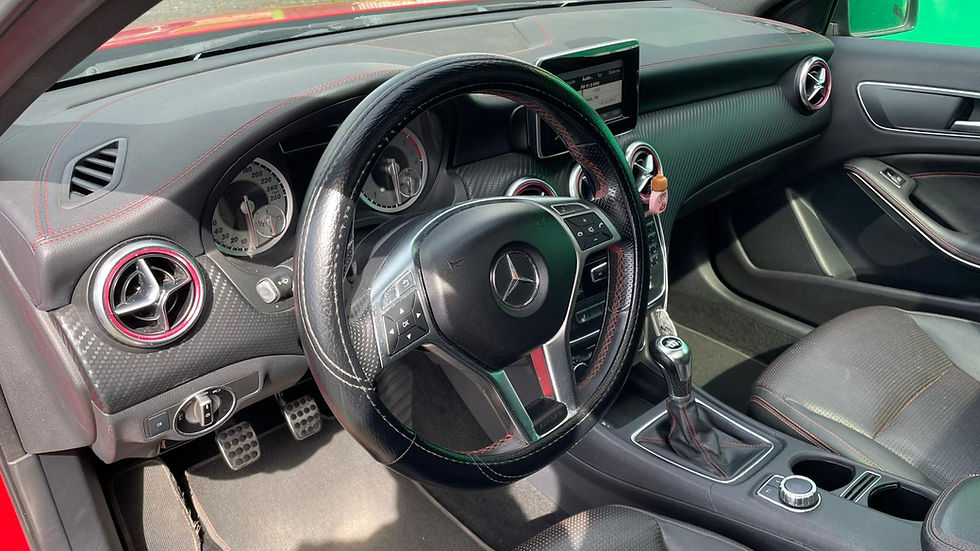 Miniatura: Mercedes-Benz A180 AMG