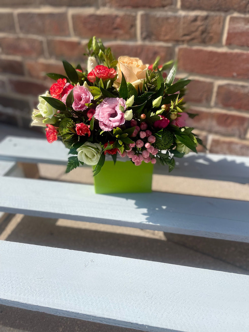 Thumbnail: Small Gift Arrangement