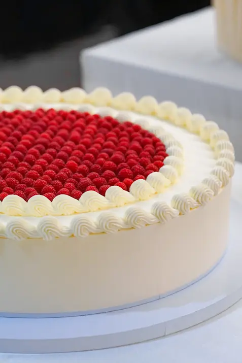 Raspberry wedding cake sydney. Clarence House sydney.