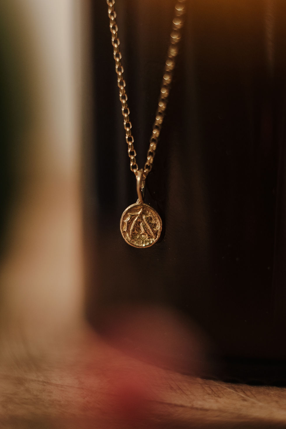 Thumbnail: 18ct Gold Tiny Holly Pendant