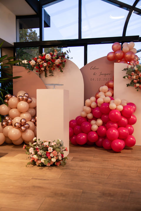 Fiançailles Céline & Jacques_Backdrop rose_Rosea Plena Events.JPG