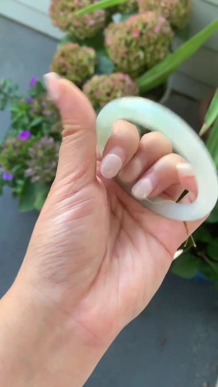 Thumbnail: 【新货X119】51.5圈“星翠”系列糯冰淡绿洒金翡翠圆条手镯  Jadeite Bangle Size 51.5
