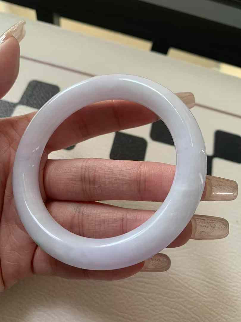 Thumbnail: 【新货桃源】54.2圈细糯仙女粉飘阳绿翡翠圆条手镯  Jadeite Bangle Size 54.2