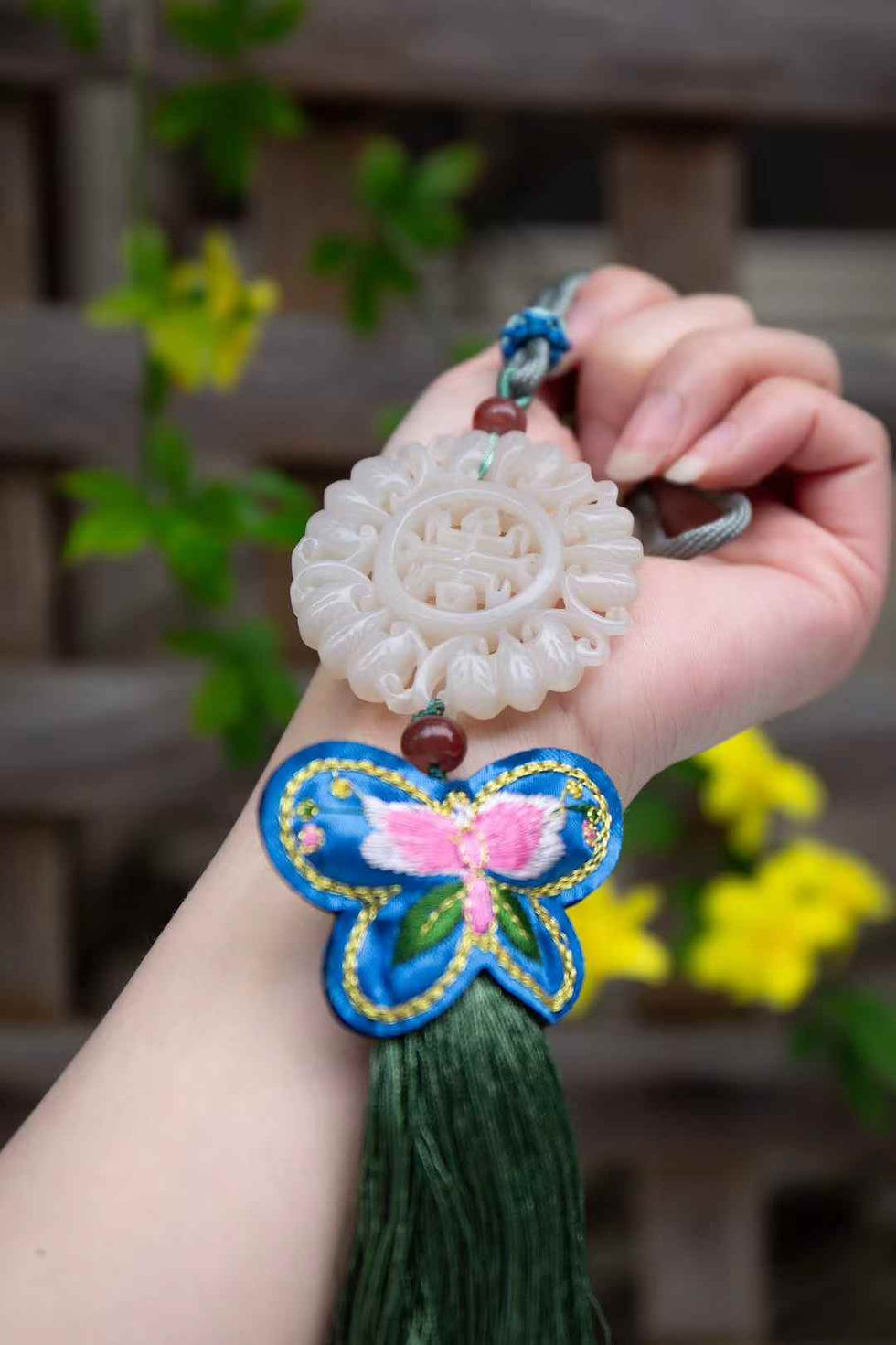 Thumbnail: 【新货3515】和田玉流苏车挂