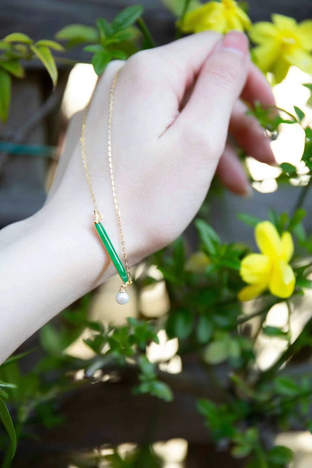 【新货】18k金阳绿翡翠竹节珍珠项链