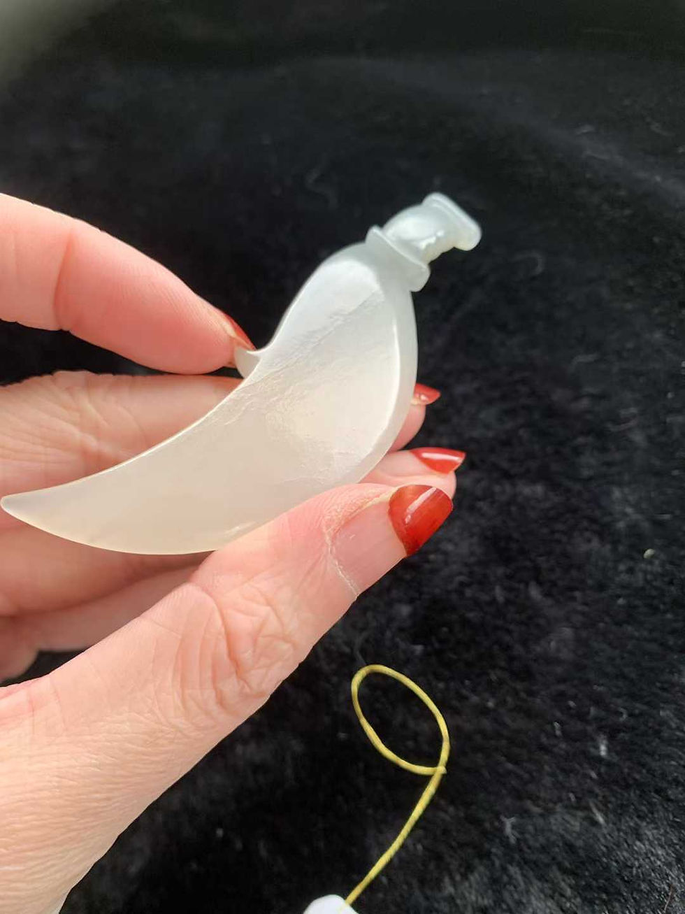 Thumbnail: 【新货-1874】双色和田玉弯刀把件