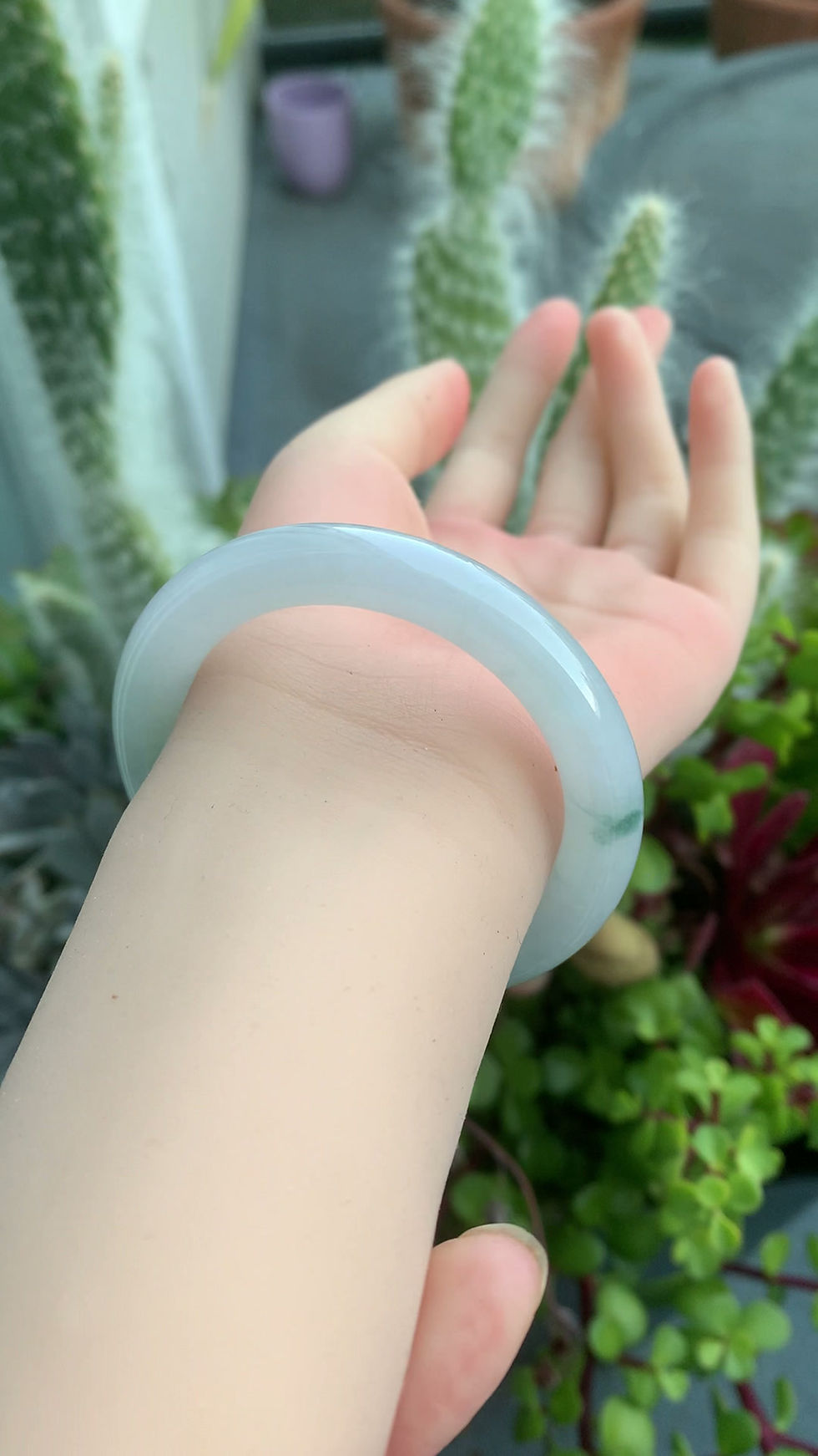 Thumbnail: 【闲置A177】52.5圈糯冰飘花圆条翡翠手镯  Jadeite Bangle Size 52.5
