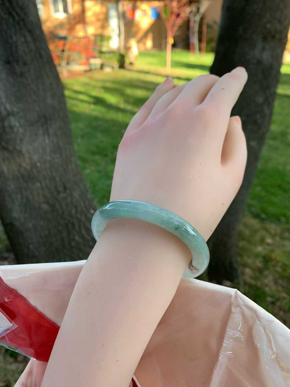Thumbnail: 【新货-T0092】51.4圈糯冰起光飘绿圆条翡翠手镯  Jadeite Bangle Size 51.4