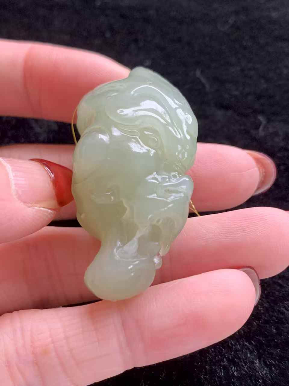 Thumbnail: 【新货-1847】和田玉青白玉精雕龙头兽面把件