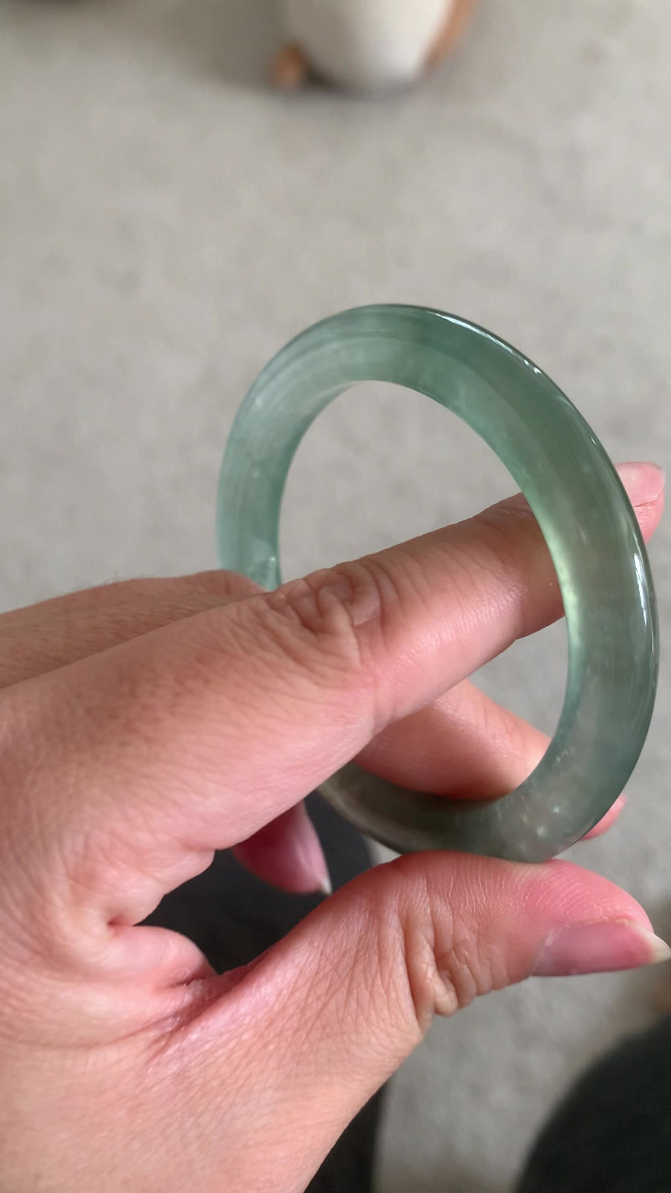 Thumbnail: 【新货-凌霜】50圈高冰近玻璃种满绿窄正圈翡翠手镯  Jadeite Bangle Size 50
