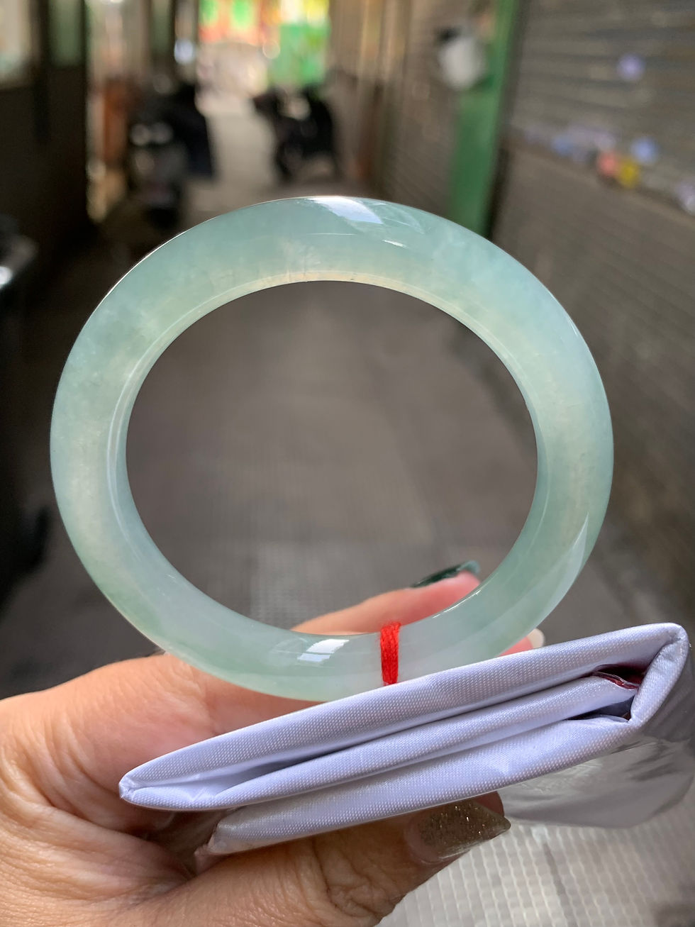 Thumbnail: 【新货-T988】52.2圈冰胶种水亮晶晶晴蓝圆条翡翠手镯  Jadeite Bangle Size 52.2