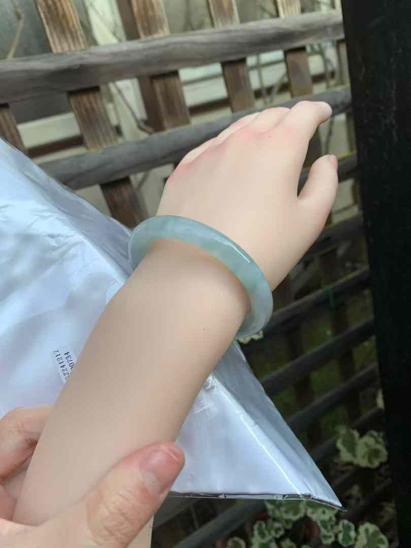 Thumbnail: 【新货-T734】51圈冰种起光起胶雪花棉蓝绿色翡翠圆条手镯  Jadeite Bangle Size 51