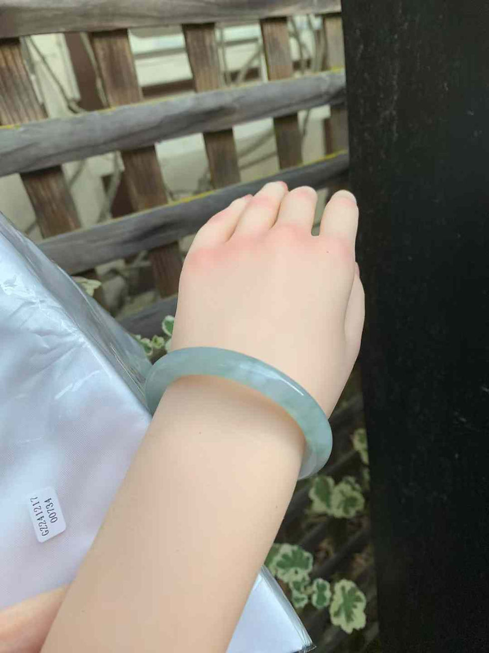 Thumbnail: 【新货-T734】51圈冰种起光起胶雪花棉蓝绿色翡翠圆条手镯  Jadeite Bangle Size 51