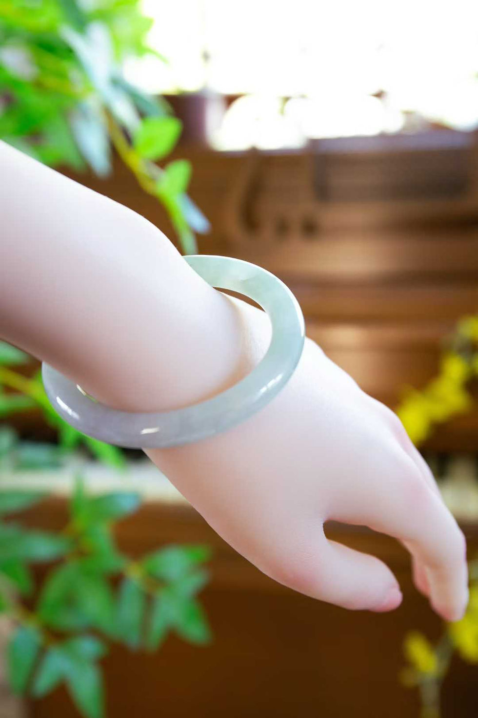 Thumbnail: 【新货X119】51.5圈“星翠”系列糯冰淡绿洒金翡翠圆条手镯  Jadeite Bangle Size 51.5