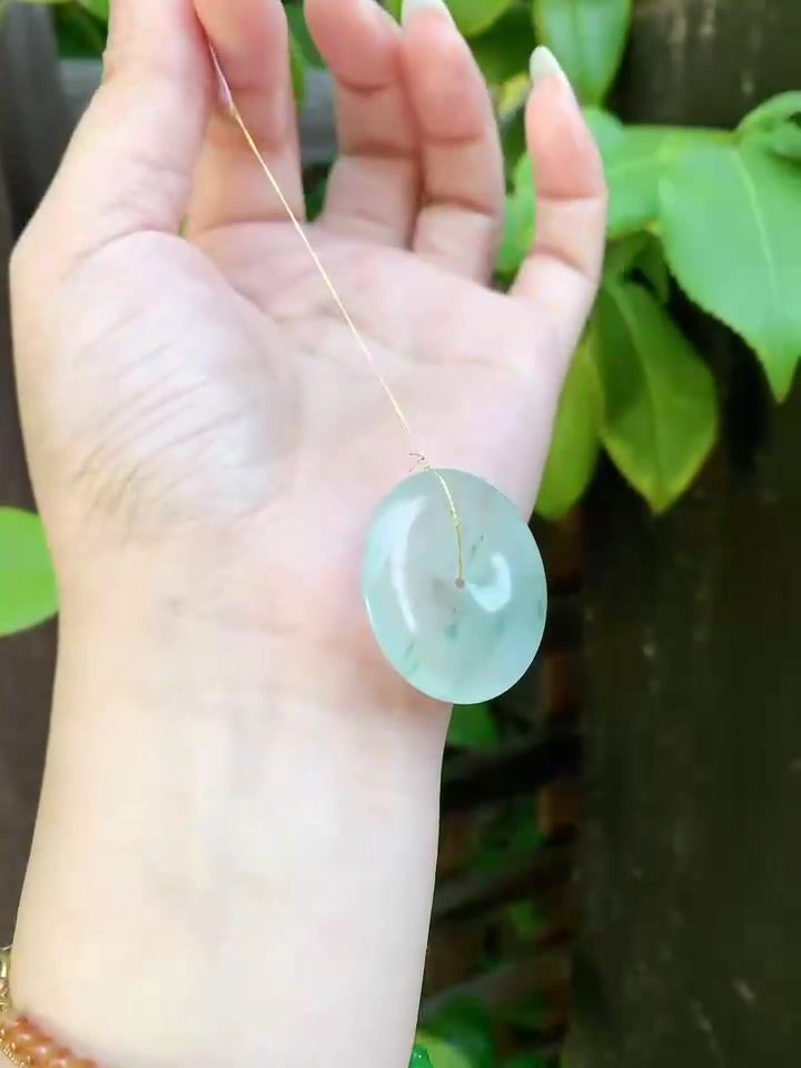 Thumbnail: 【新货】冰晴飘花翡翠大平安扣编号B