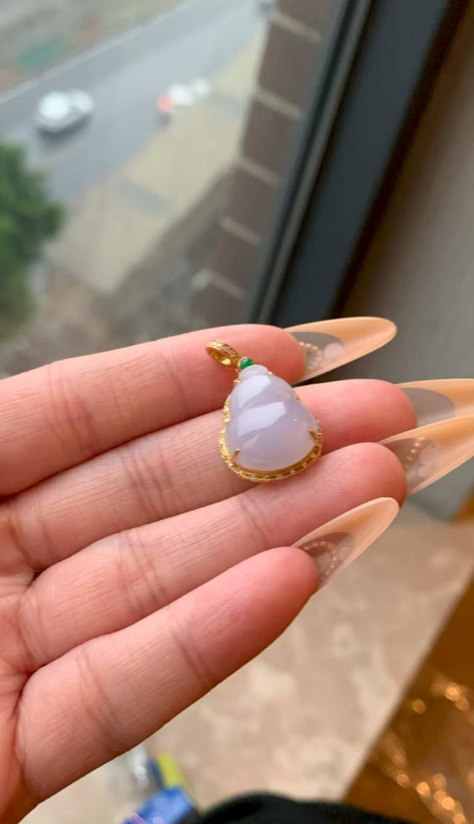 Thumbnail: 【新货-FP0810】糯冰淡粉紫翡翠葫芦吊坠18k金钻粉紫葫芦万能扣