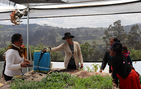 mujeres socias de ASOAGRO CUY
