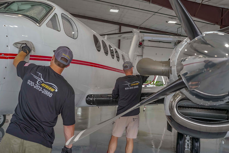 JetGlow-Aircraft_Detailing