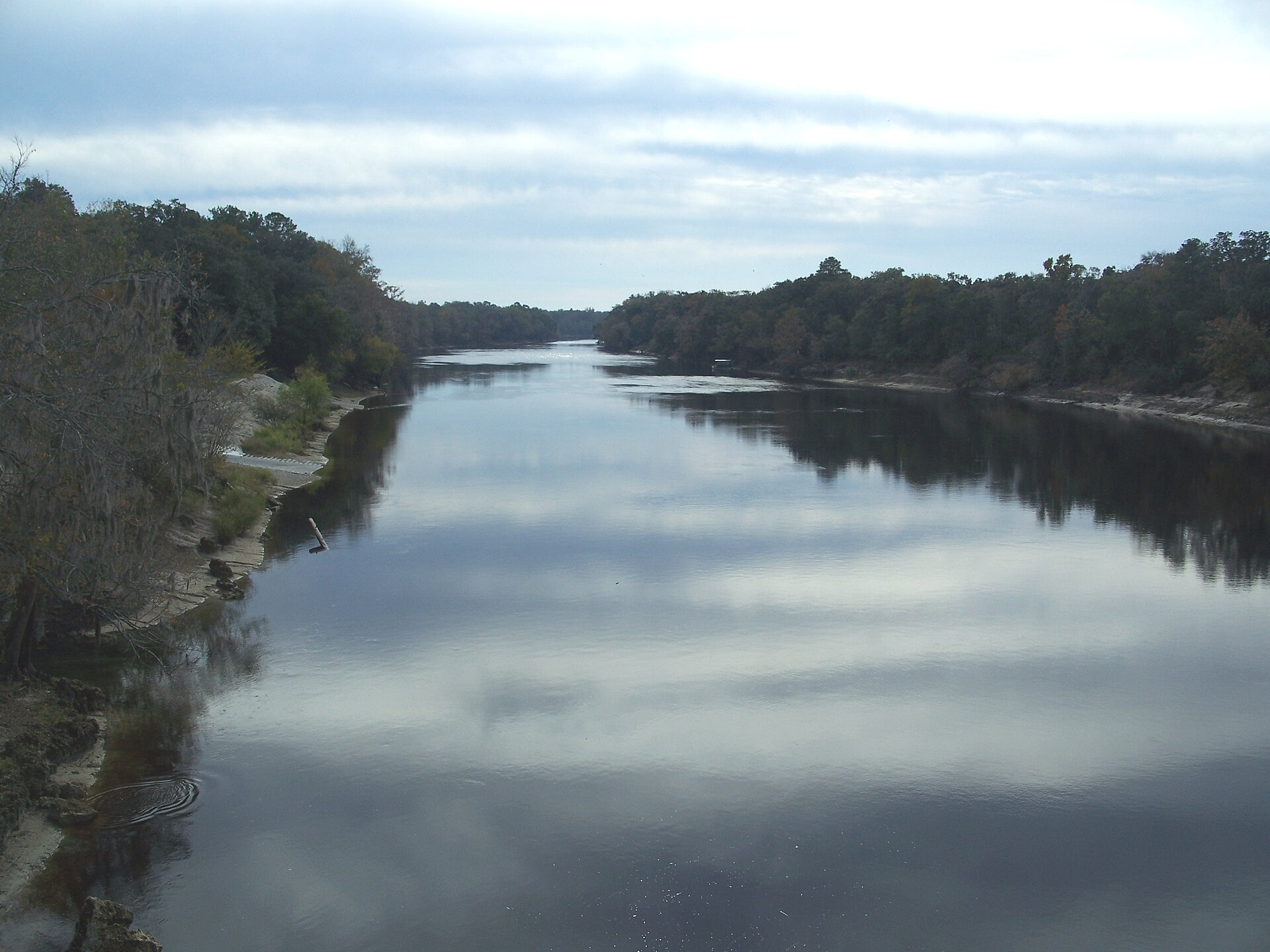 Suwannee River Florida, empty of people