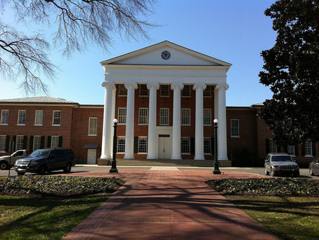 Lyceum Building from The Circle, Ole Miss campus, no people as subject