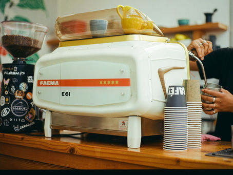 Can a Cafe Offer a Discount for Google Reviews?