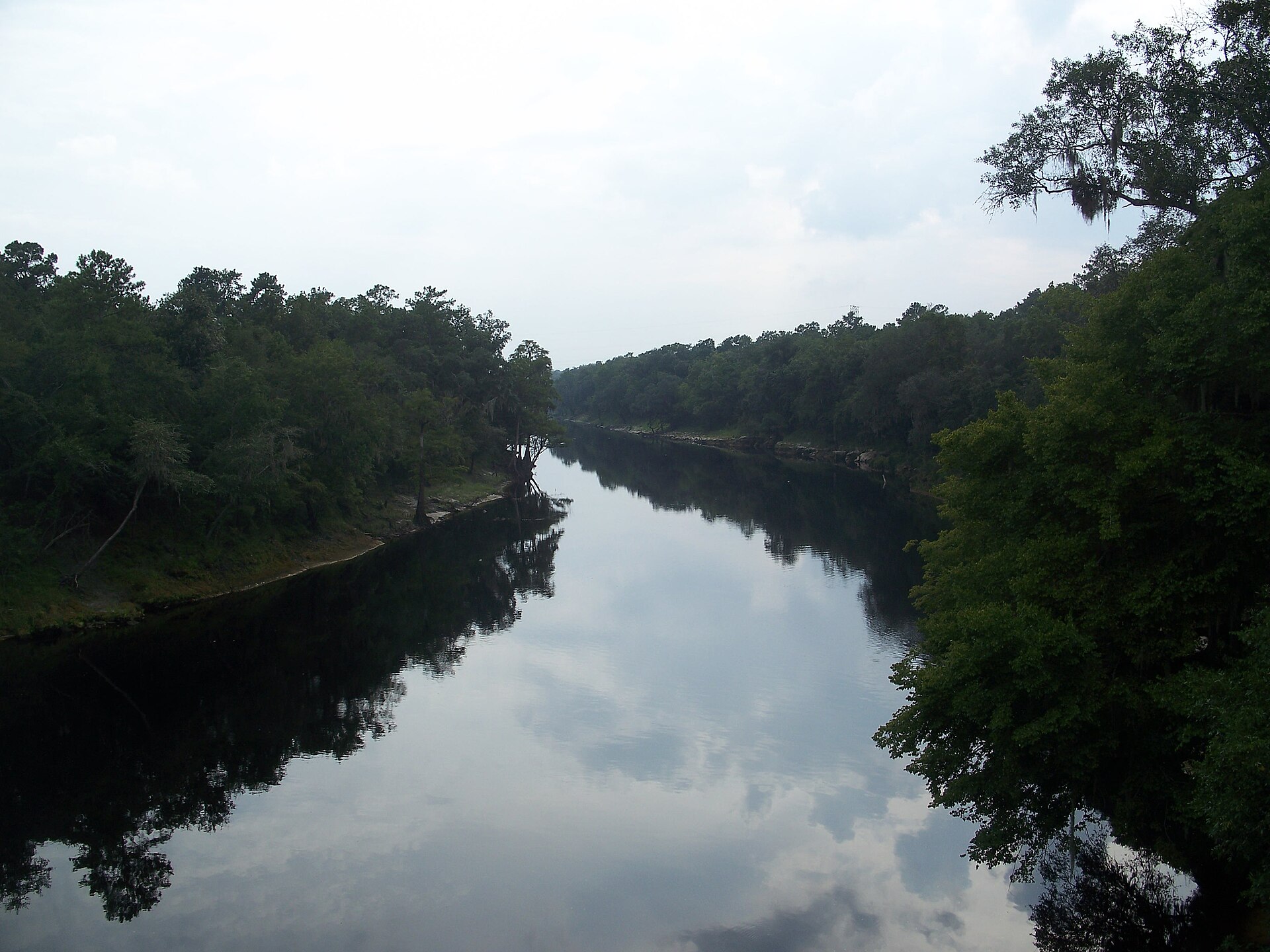 Suwannee River Florida, empty of people