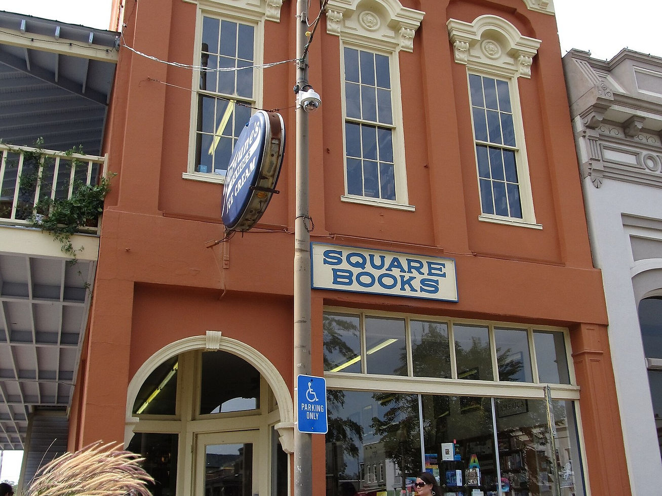Oxford Square storefronts including Square Books, no people as subject