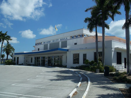 Miami City Hall (Pan Am building) — exterior, no people as subject