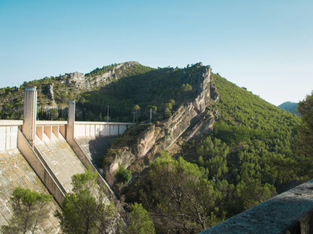 Reservoir and dam on South Carolina's Santee Cooper lake system