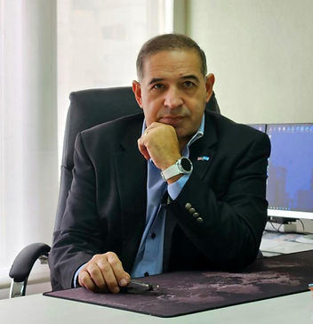 ARIEL ARROCHA.jpg