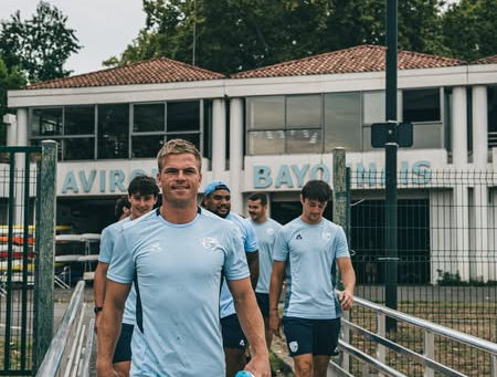 LES PROS DE L’AB RUGBY DÉCOUVRENT...l’aviron bayonnais