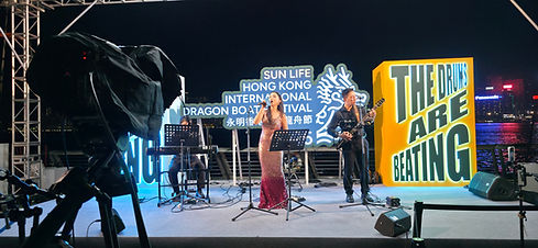 FATI LIVE BAND is Hong Kong's full-time top music live band, famous for pop, jazz, classical, swing, blues and Bossa Nova classic music. FATI LIVE BAND was established in 2007 and is one of the oldest live performance bands in Hong Kong. FATI LIVE BAND 是香港全職頂級音樂現場樂隊,以流行、爵士、古典、搖擺、布魯斯和 Bossa Nova 經典音樂而聞名。 我們組成的流行、爵士和古典現場樂隊,在香港、澳門、中國和亞洲地區的五星級酒店和著名餐廳俱樂部及於各種規模的公司活動、宴會、婚禮、派對和私人聚會上演出超過 5000 場。FATI LIVE BAND 成立於 2007 年,是香港歷史最悠久的現場演奏表演樂隊之一。演出質素保證,是你選擇樂隊的必然之選。