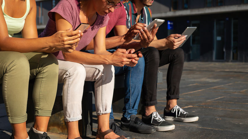 Il tuo pubblico non è tuo: come costruire contatti fuori dal feed senza disperderli