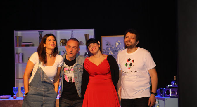 Quattro
di Adriano Bennicelli
Regia di Francesca Bruni
Théâtre des Grottes
Dal 26 Febbraio al 1 Marzo 2026
