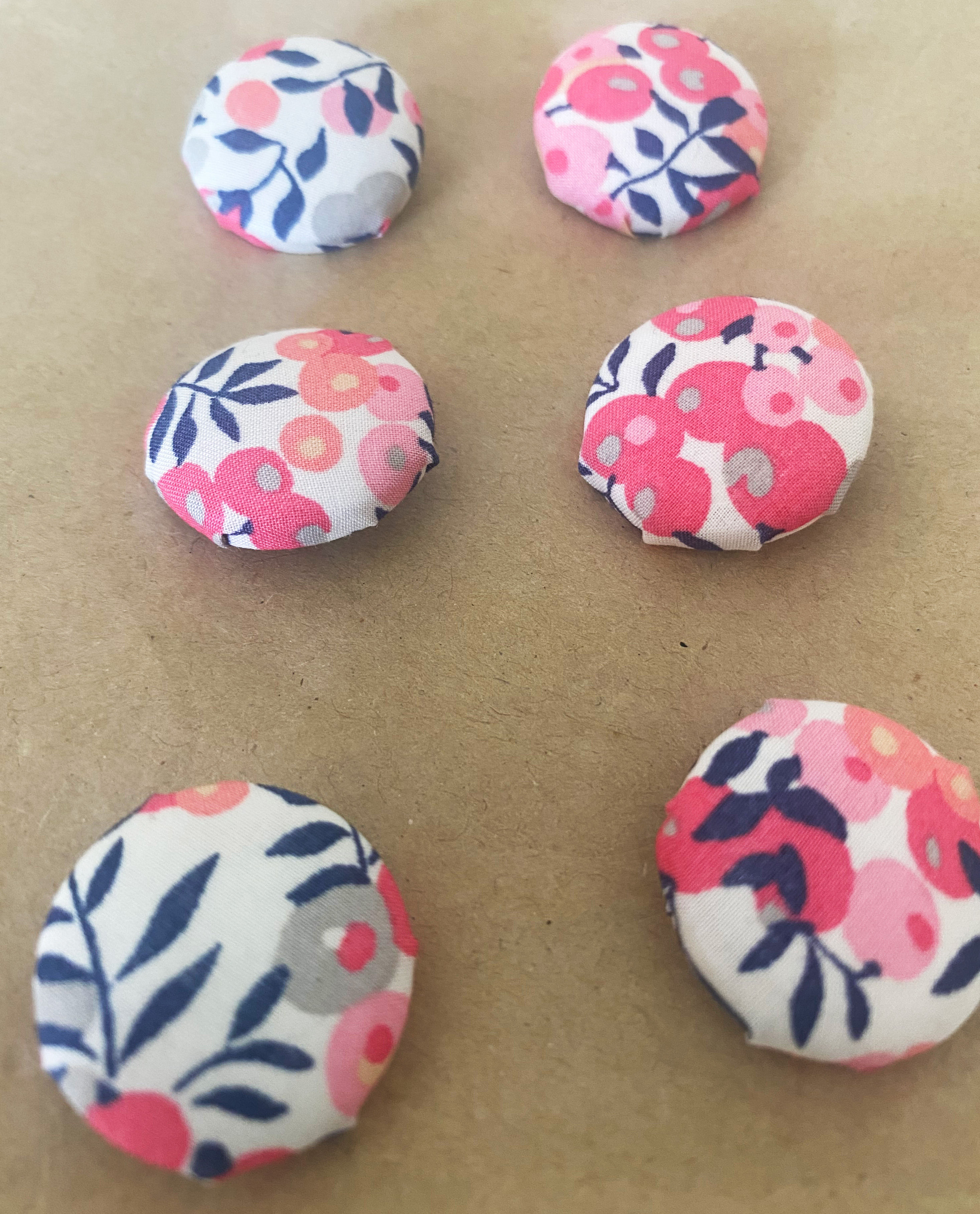 Liberty Wiltshire Pink knapper