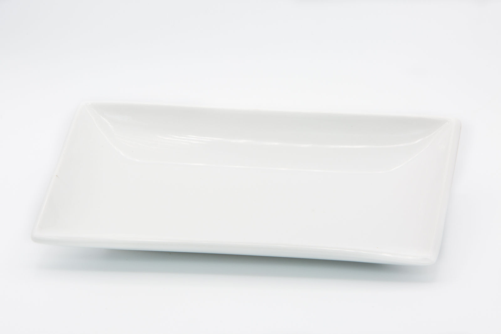 צלחת הגשה מלבנית מפורצלן